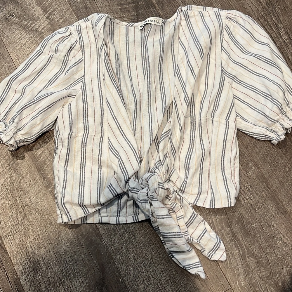 Abercrombie Tie Waist Crop